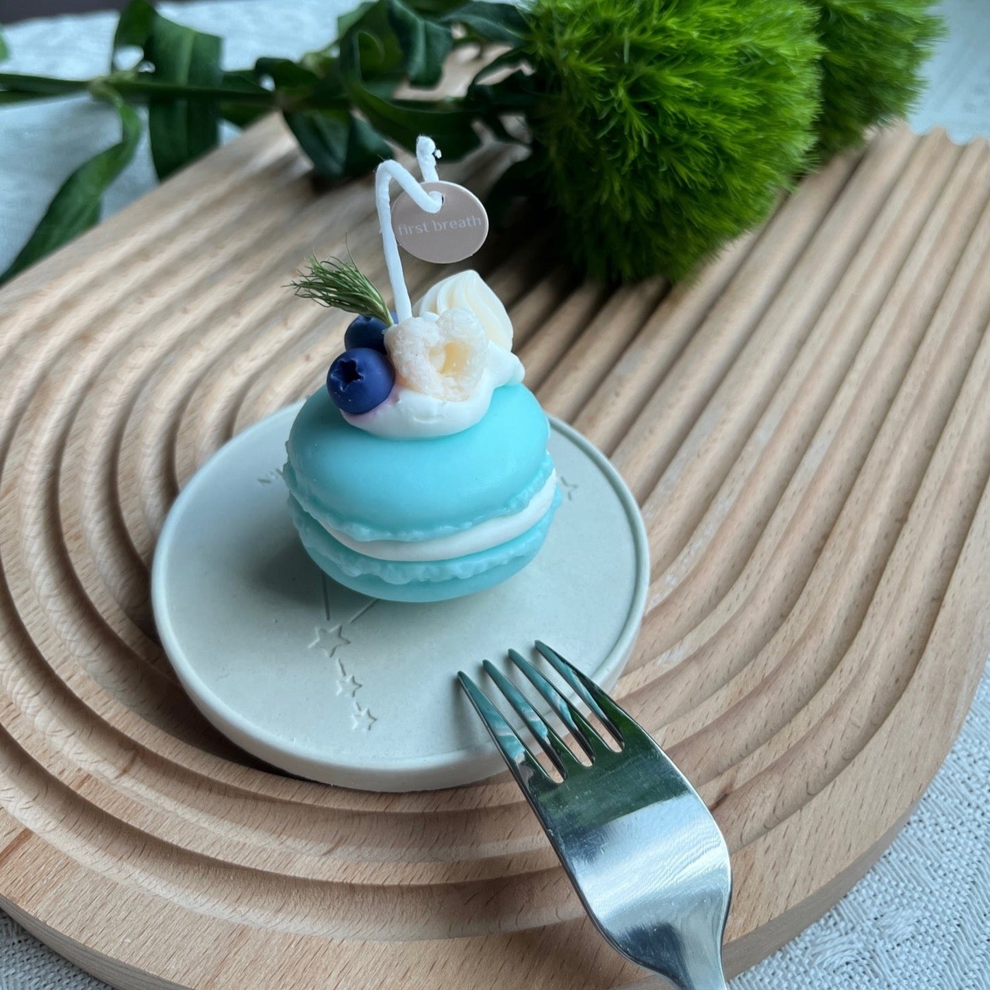 Berry Macaron Candle