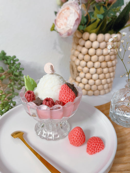 Berry Sundae Candle