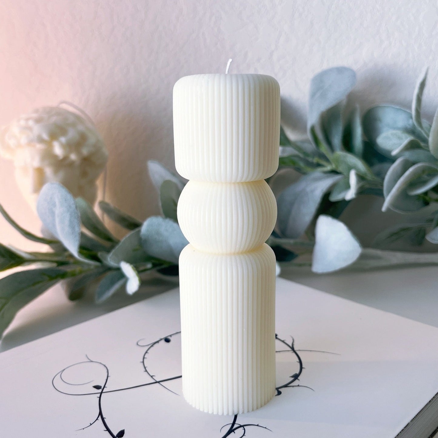Elegant Geometric Pillar Candle
